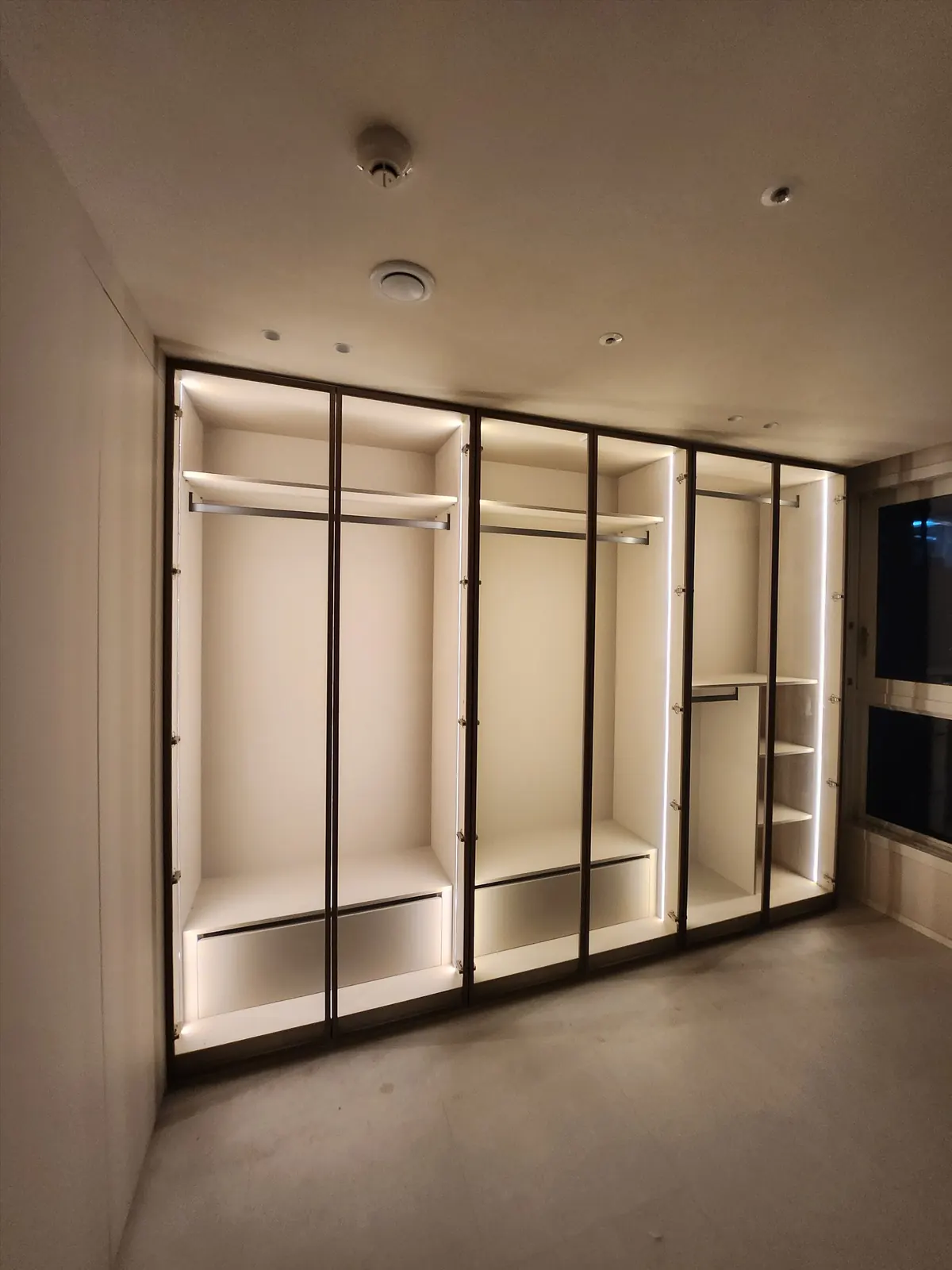 에디핏 Quiet Built-ins 맞춤가구 시공 디테일 5